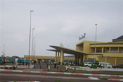 aamboyz.blogspot.com -http://www.congoplanet.com/pictures/news/aeroport_ndjili_kinshasa_congo.jpg