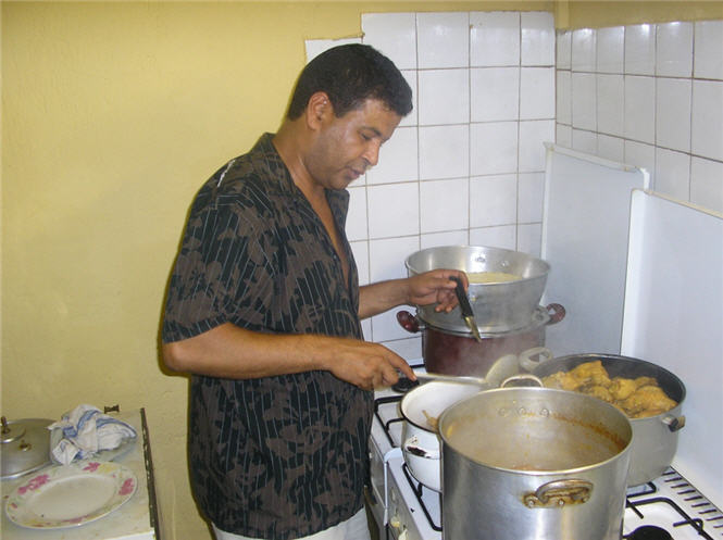 Soire couscous chez Tantelina RACHID le cuisinier international