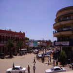 Lubumbashi: Hôtel Belle Vie à droite