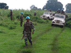 UN escort in the DRC.  Frankfurt Zoological Society.