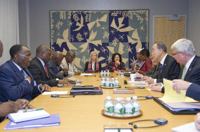 Secretary-General Ban Ki-moon (right) meets with Joseph Kabila Kabange, President of the Democratic Republic of Congo