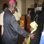 Mgr. Monsengwo rencontre la communaut congolaise de Washington,DC le 9.5.2006