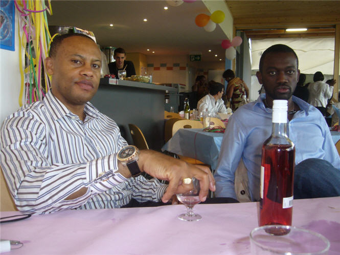 Sady Fuambi et Jean-luc Ilunga. Invits  l'inauguration d'un centre social  Fribourg en Suisse.