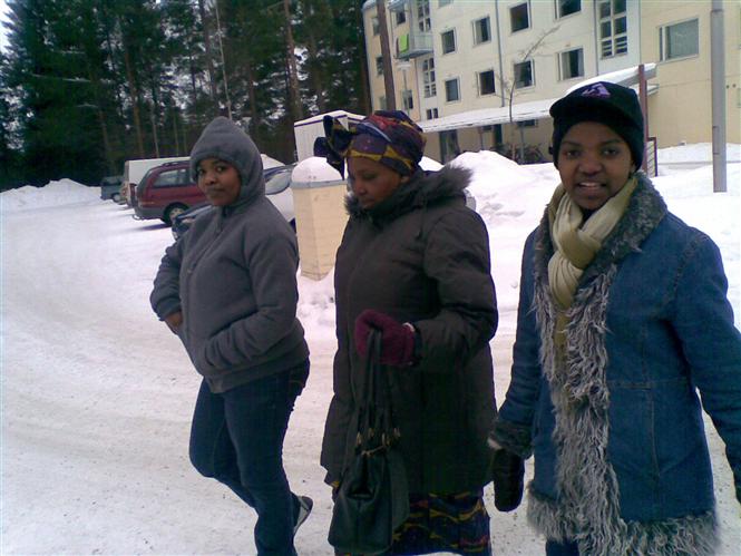 Ma Mére et mes soeurs! ici en Europe