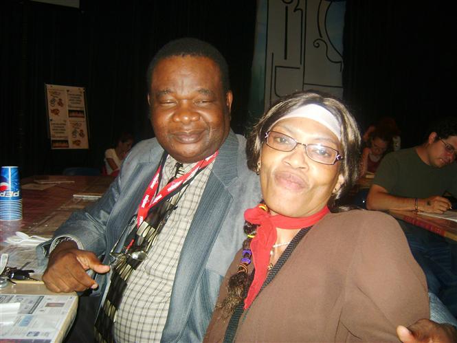 Dr.Léopold Kumbakisaka en compagnie de sa chère épouse et bien- aimée Mama Théthé Marie-Thérèse Kumbakisaka (Dr. Léopold Kumbakisaka, Chrétien-Kimbanguiste,Canada  août 2009)