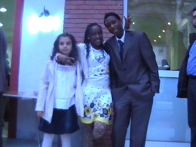 MA NIECE, MON NEVEU ET LEUR AMIE