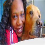 Ma fille cadette Mama Muilu Kumbakisaka avec son chien  Golden(Canada 2009)