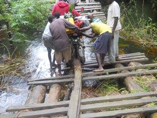 Etat des Ponts da la province de l'équateur cas du pont sur la rivière DUALE territoire de BEFALE 